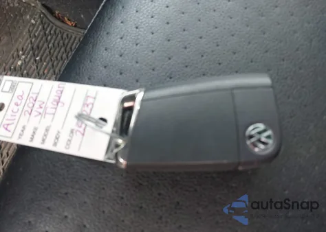 2021 Volkswagen Tiguan 2.0T Se/2.0T Se R-Line Black/2.0T Sel z USA, uszkodzony, nr VIN 3VV2B7AX8MM131978